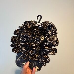 “Golden starry night” handmade ruffled flip flop